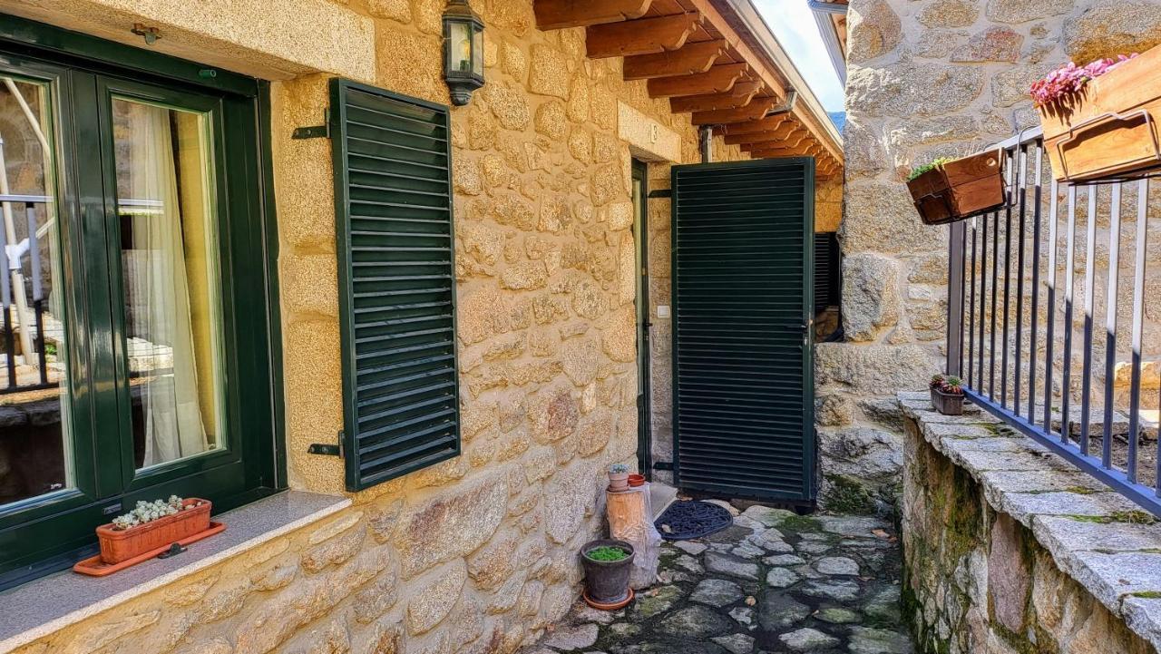Pensjonat Conjunto Entre Acebos Sotillo de Sanabria Zewnętrze zdjęcie