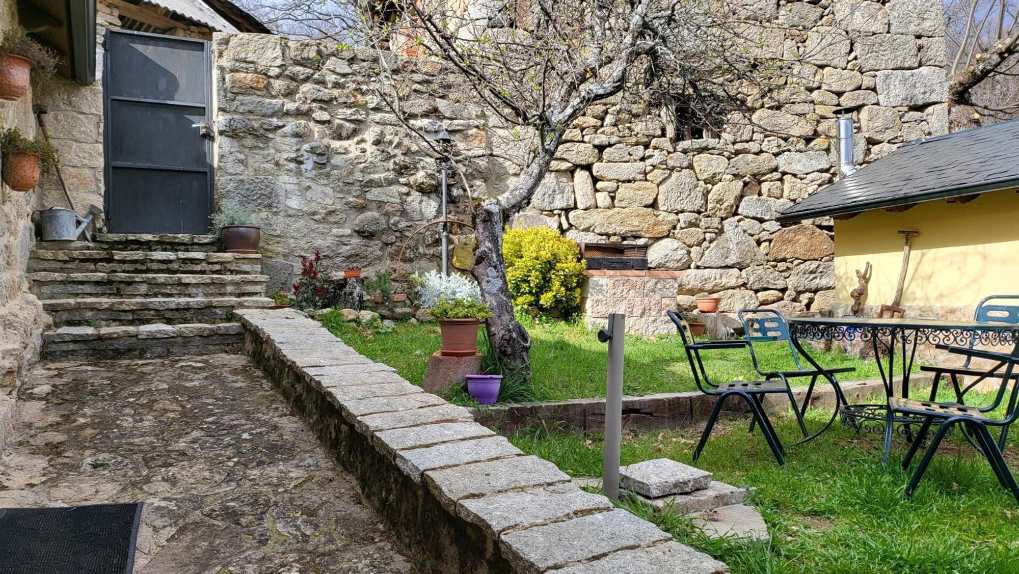 Pensjonat Conjunto Entre Acebos Sotillo de Sanabria Zewnętrze zdjęcie